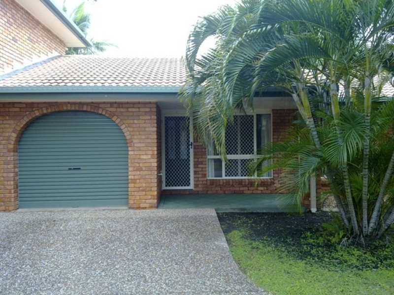 2/9 Kawana Close, Kawana QLD 4701